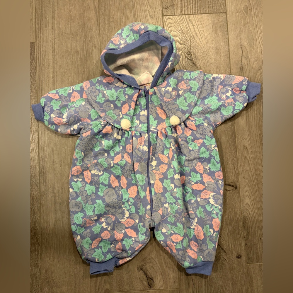 🇨🇦 Vintage Claire Bell Baby Hooded Pram Jacket Made in Canada Retro Fruit Floral